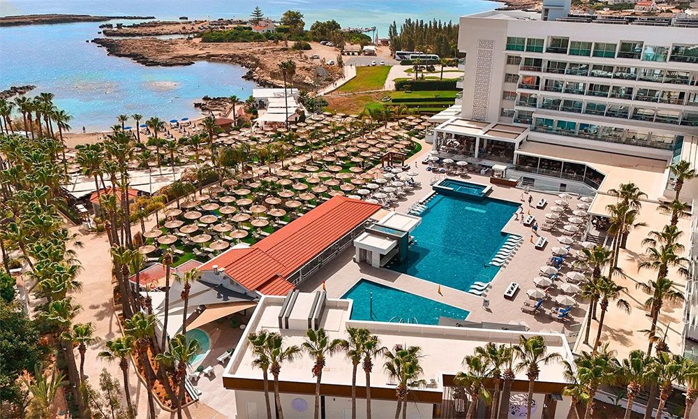 Cavo Maris Beach Hotel  