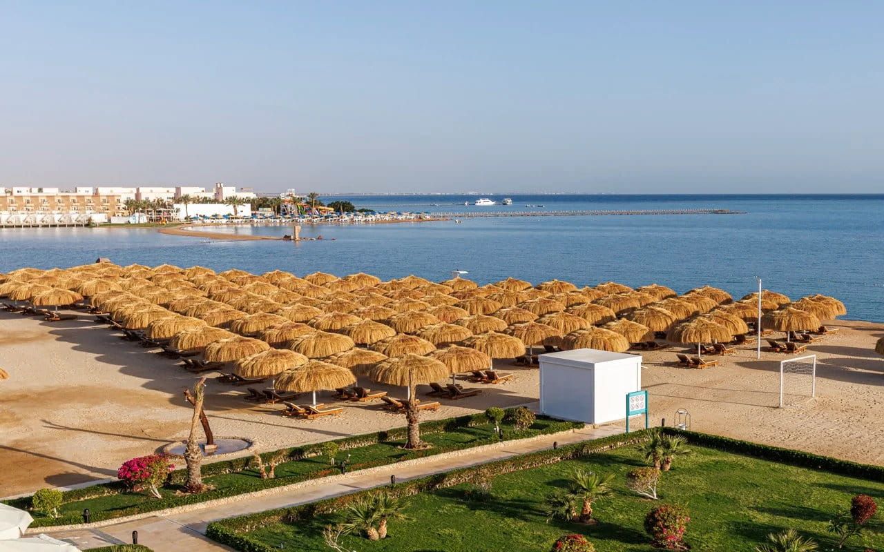 /api/cms/uploads/SUNRISE_ALORA_AQUA_PARK_2_66b2a6321a.jpg