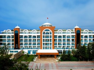 Maya Golf Hotel Side
