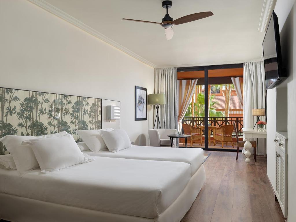 Dbl (2Ad) Balcony or Terrace Pool View, Superior 1