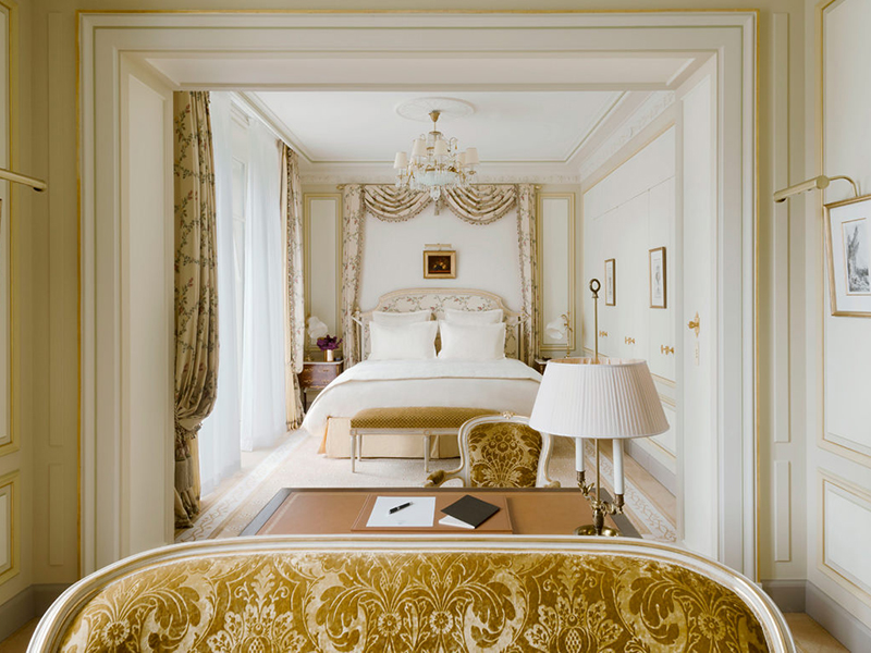 Deluxe Room2