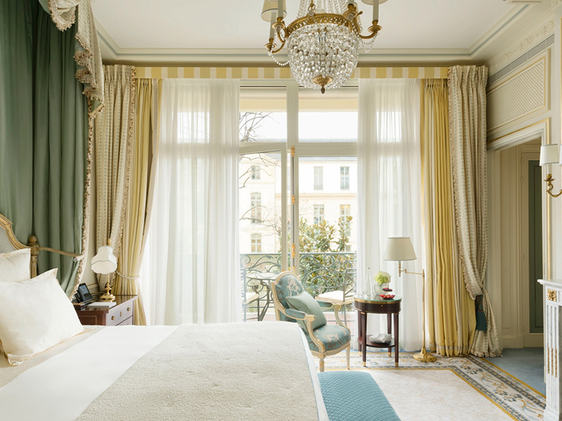 Deluxe Suite2