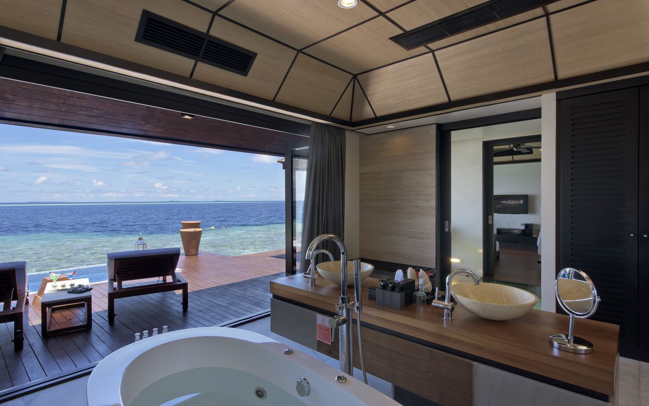 Deluxe Water Villa open bathroom