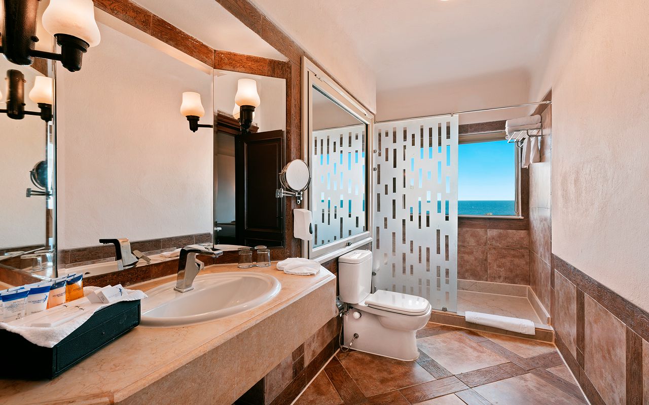 Family Room Sea View 3