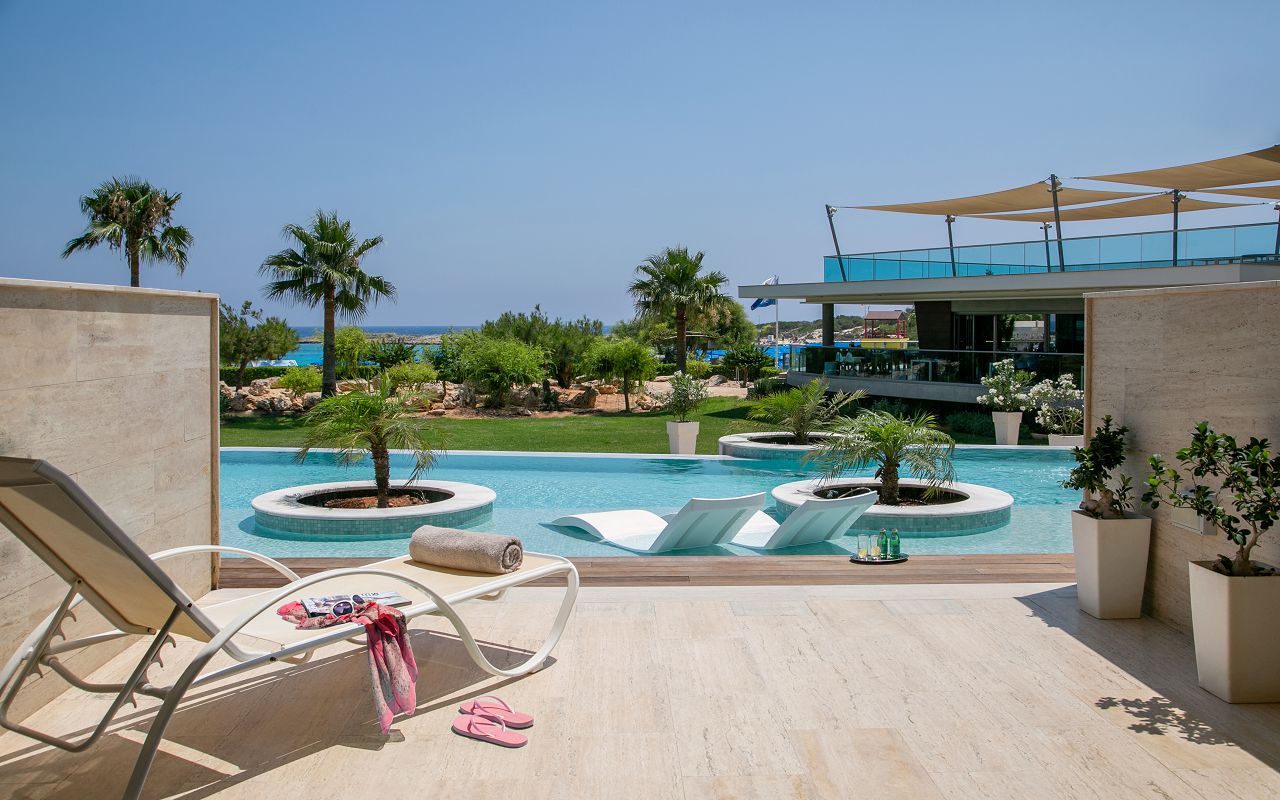 Junior Suite Swim up Rooms 5