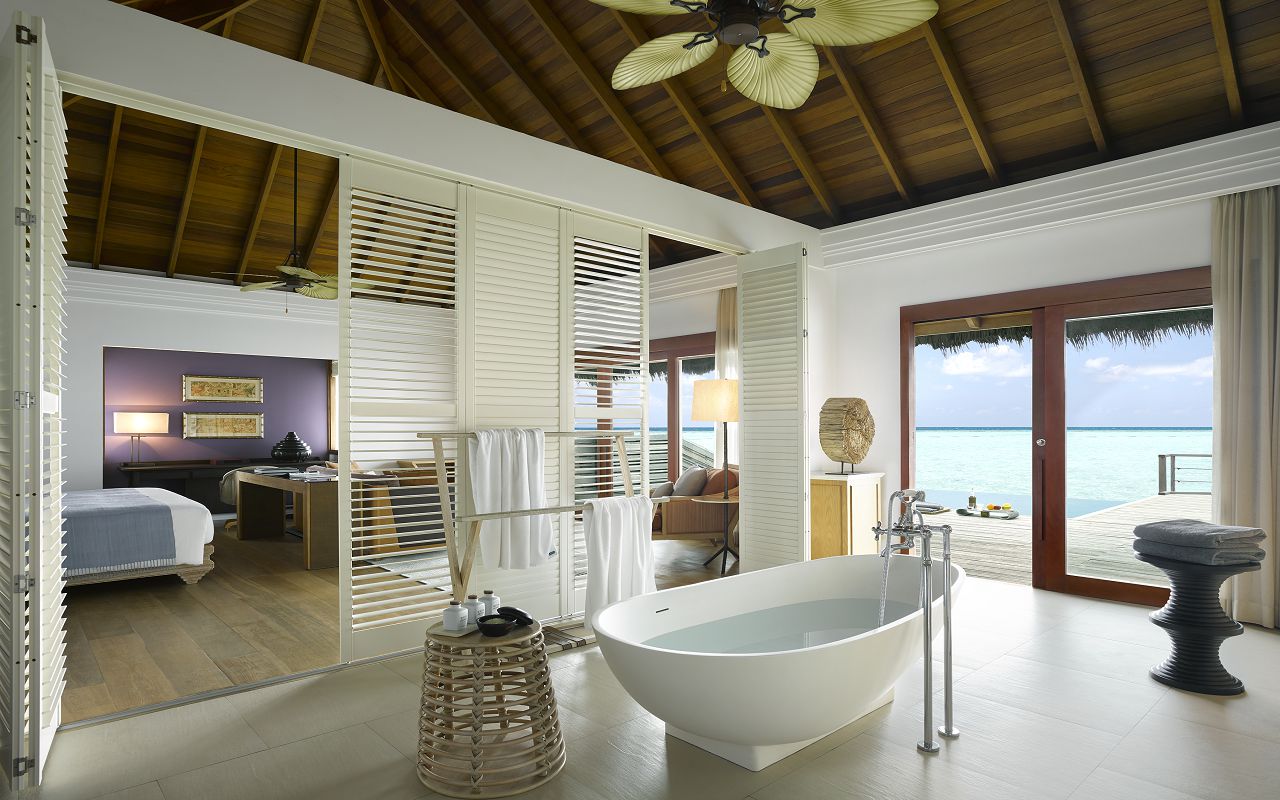 Ocean Villa with Pool - Bathroom