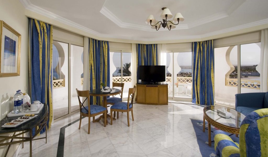 Old-Palace-Resort-Grand-Suite-3-1024x621-min