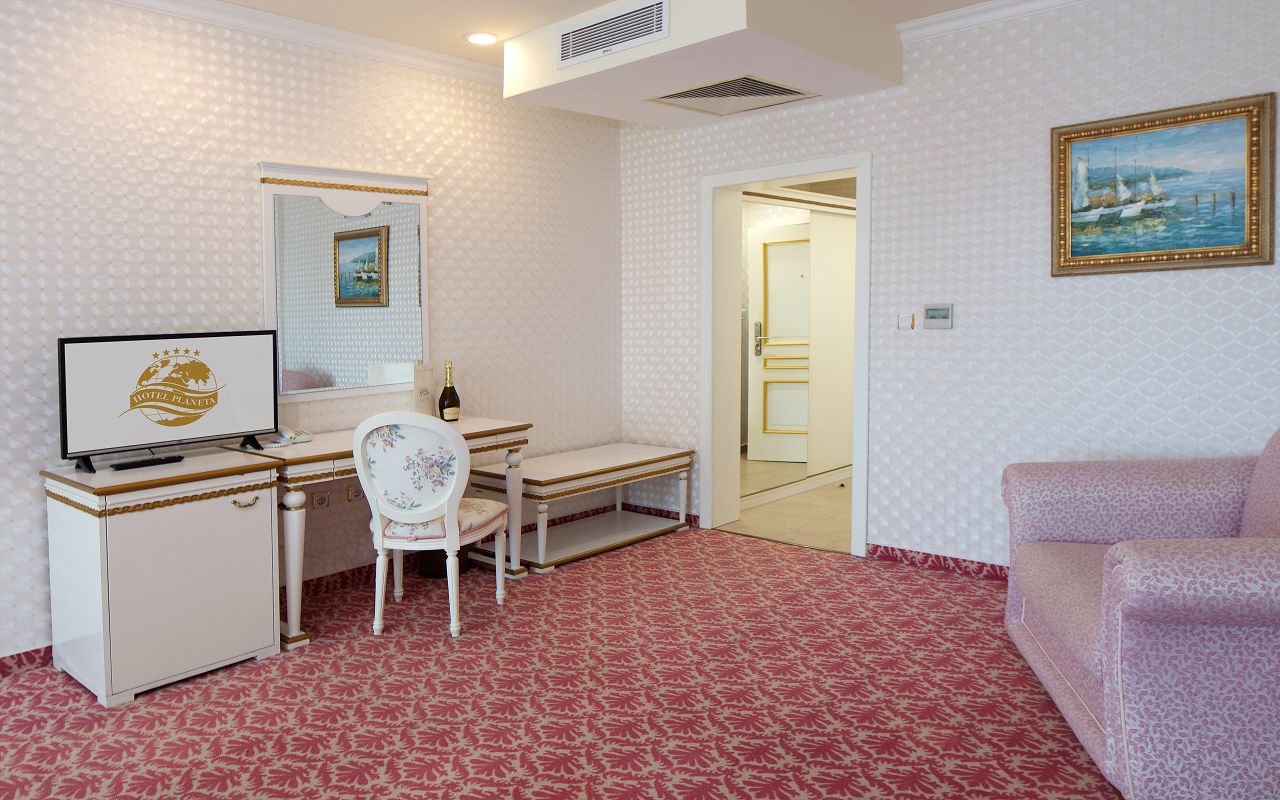 Planeta-Junior-Suite-1