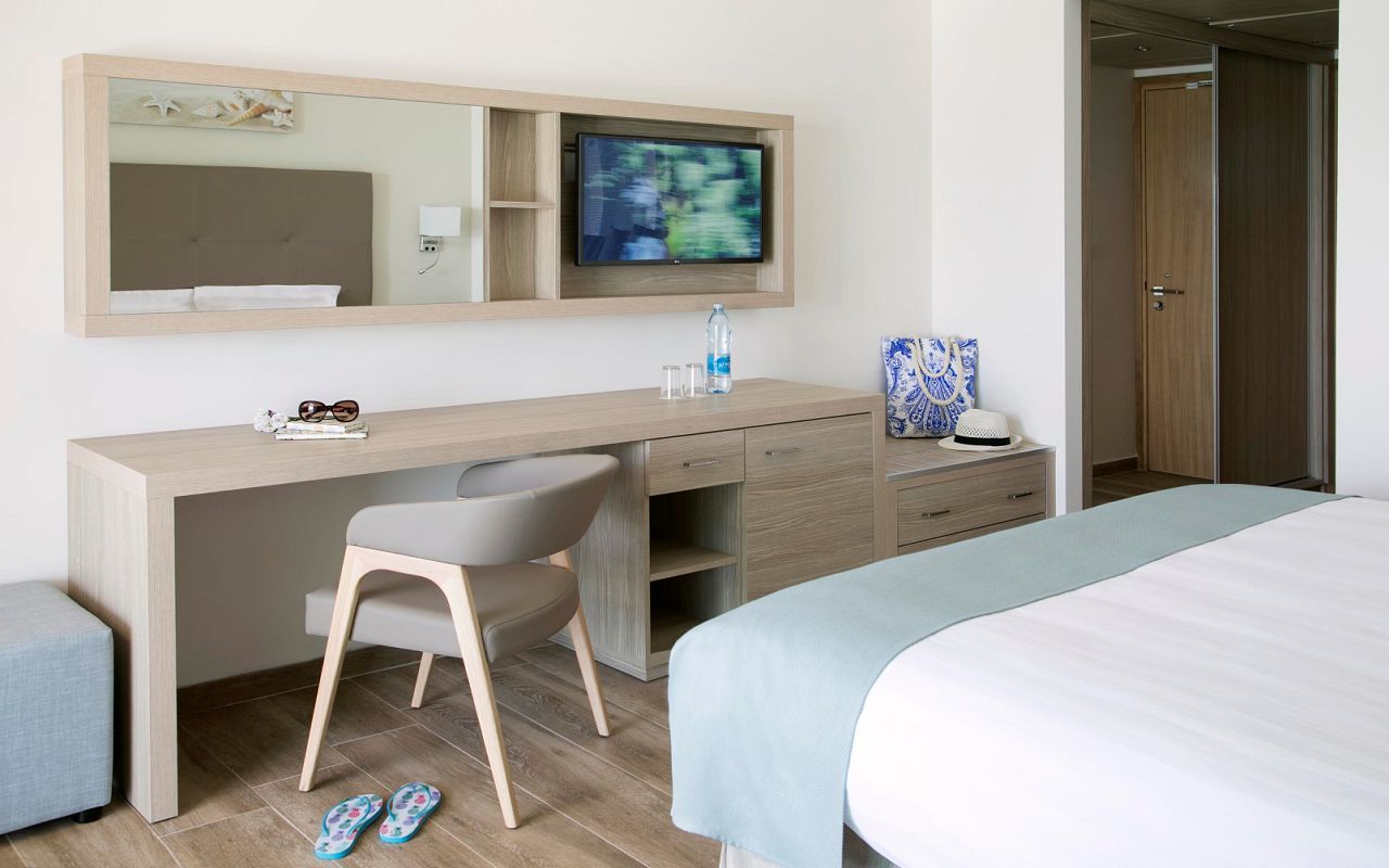 Sea-View-Room-2b