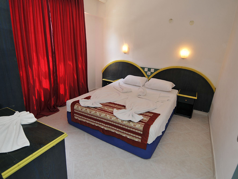 Standard Room2