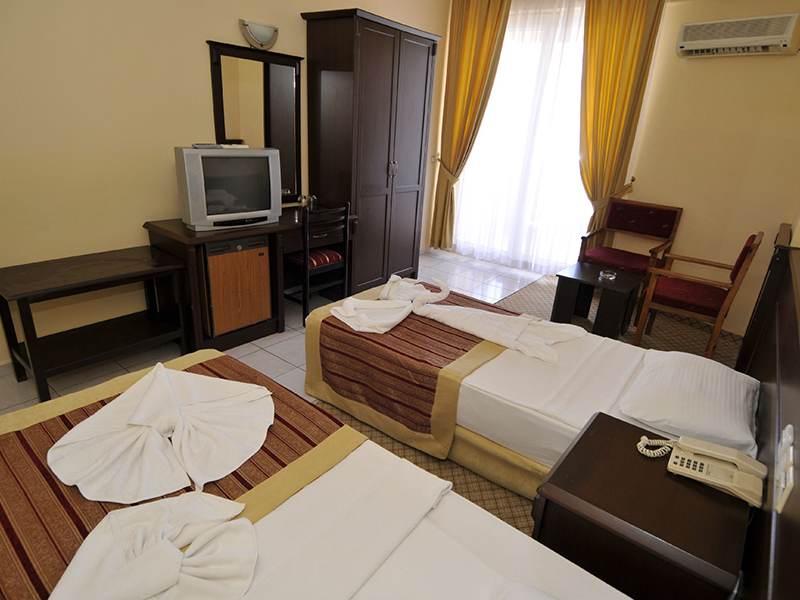 Standard Room2