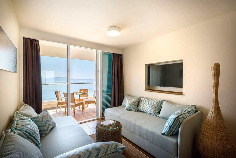 Standard family room with balcony sea view 1
