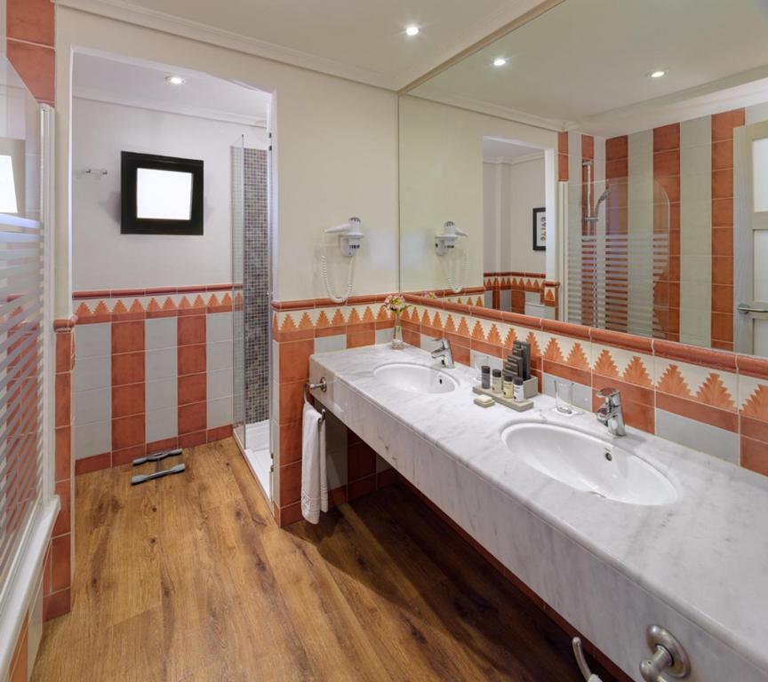 Suite Balcony or Terrace Junior 4