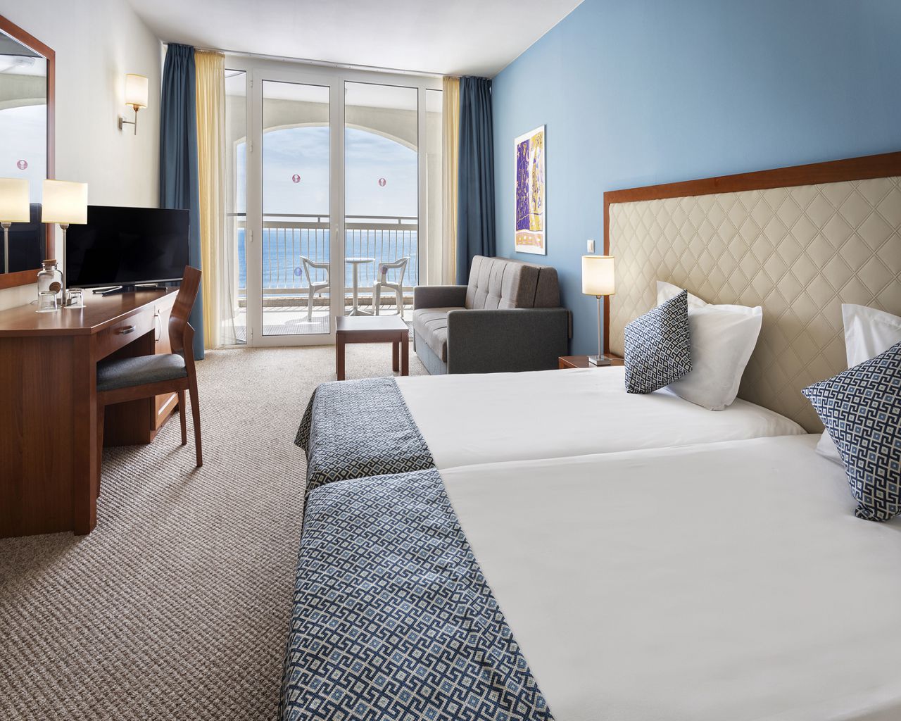 Twin room sea view