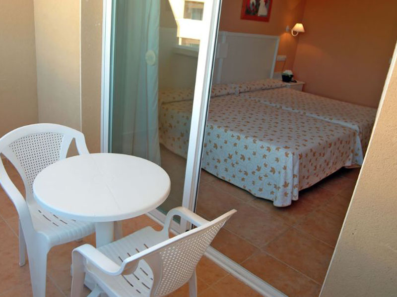 habitacion-estandar-terraza (1)