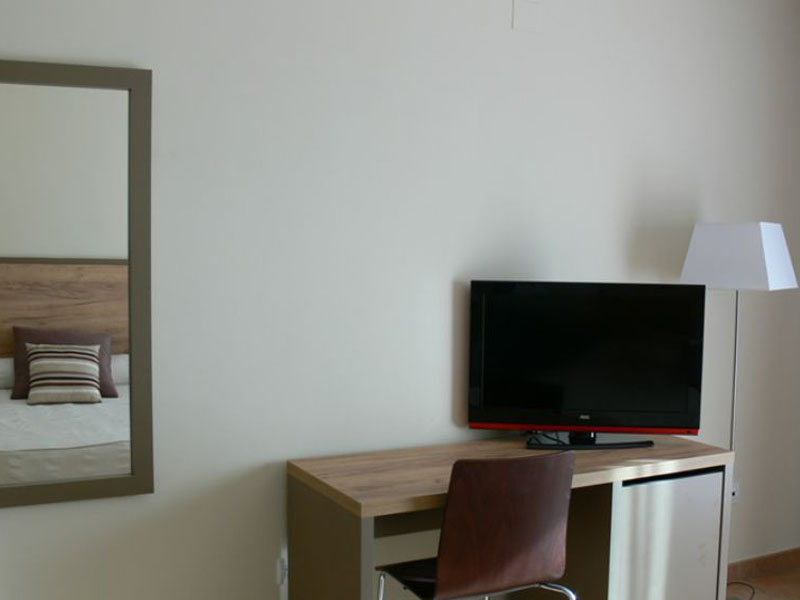 habitacion-superior-tv