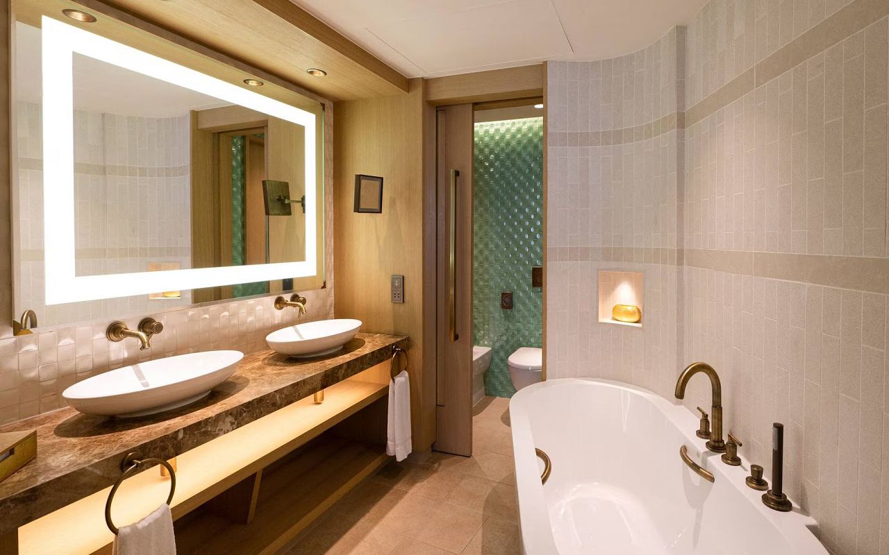 jumeirah-beach-hotel-ocean-club-bathroom