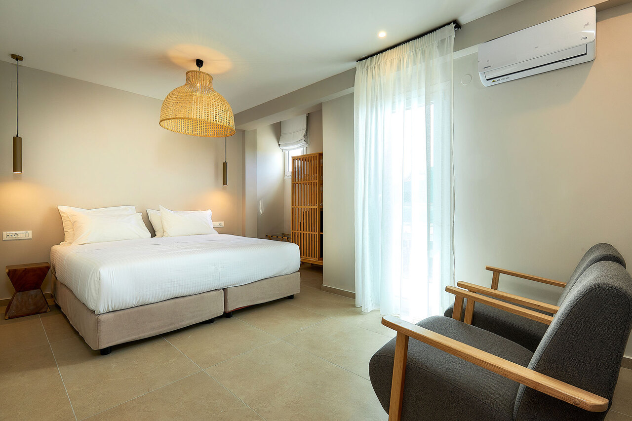 lotus-rise-hotel-superior-double-room-05