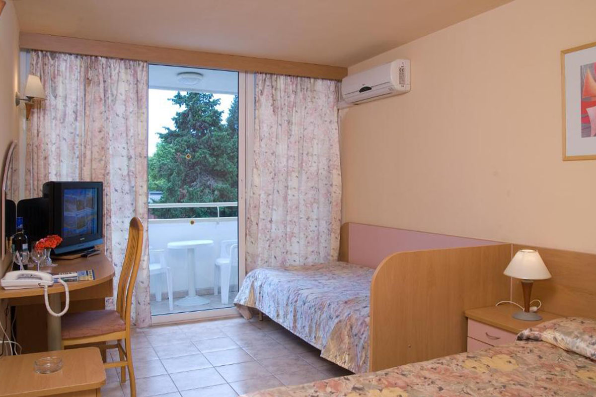 stand room1