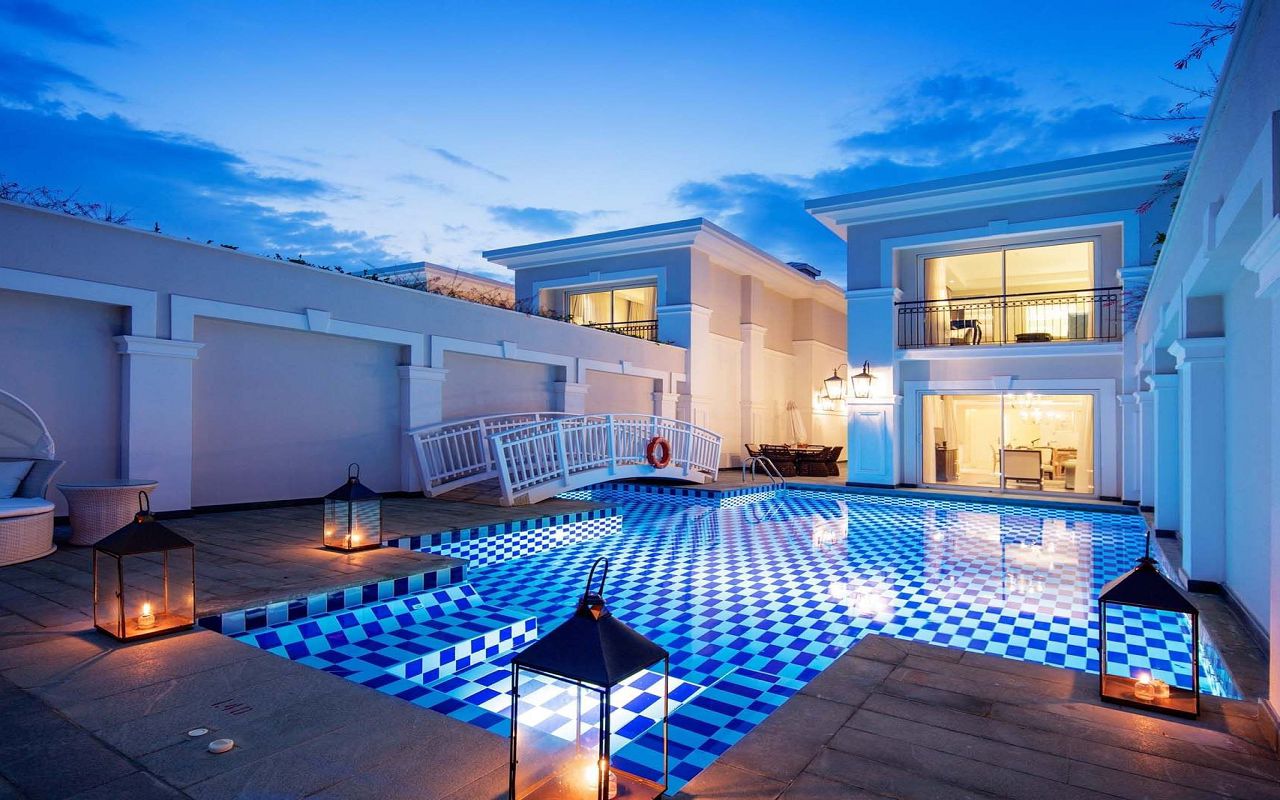 titanic-deluxe-golf-belek-design-pool-villa-17_standard
