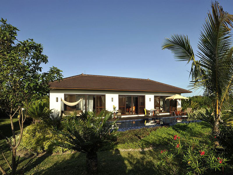 accommodation-frangipani-garden-pool-villa-012