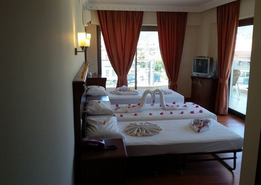 Standard Room (4)