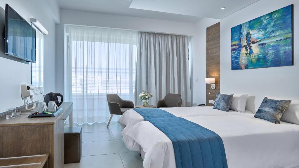 Double Room Side Sea View (2)