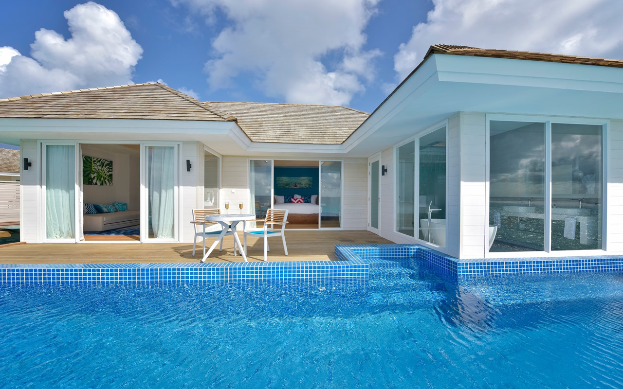 Honeymoon Aqua Pool Villa (5)