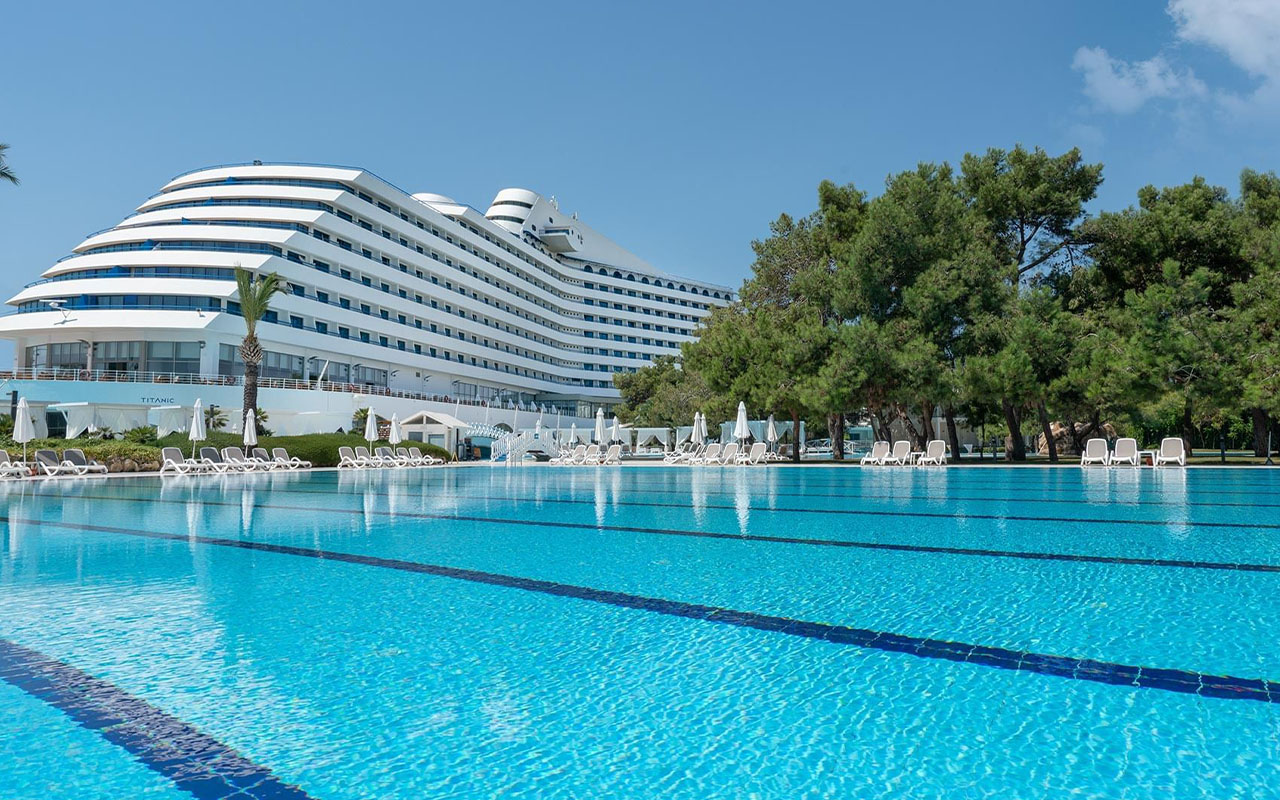 Тур на отдых в отеле Titanic Beach Lara 5* в Кунду, Турция, цены на  путевки, фото, отзывы — Join UP!