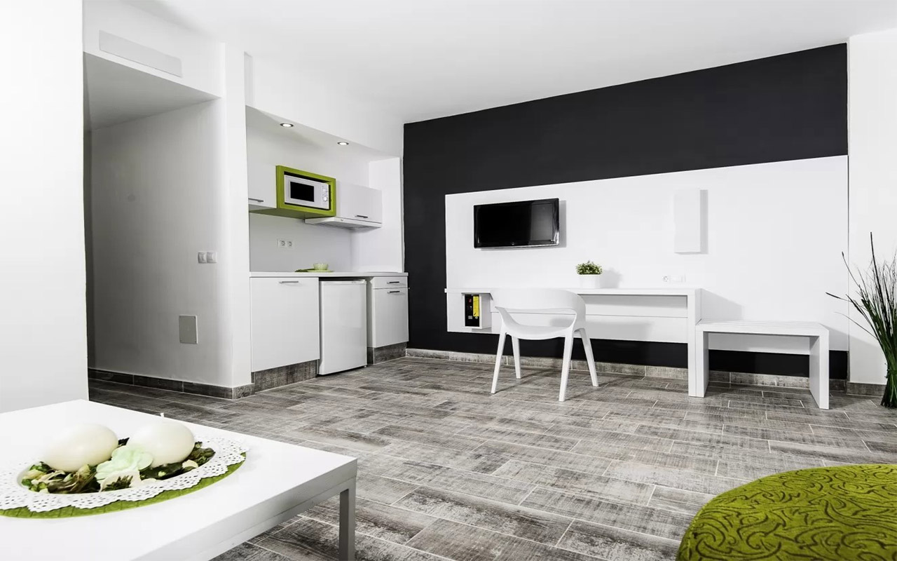 Apartment with kitchen (3)