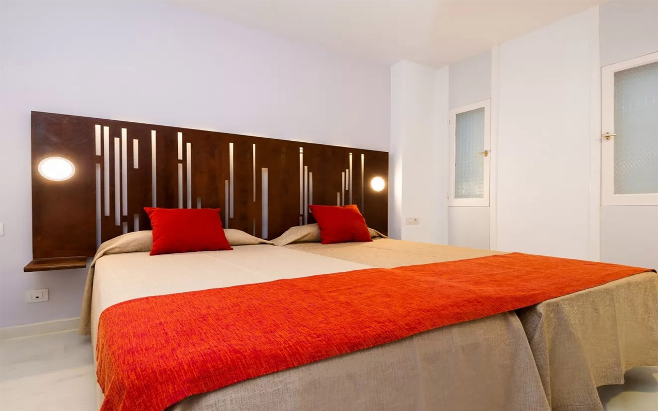 Double Room with living room (1)