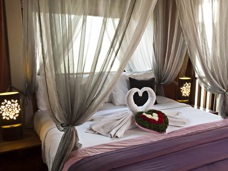 1-bedroom-jacuzzi-suite-07