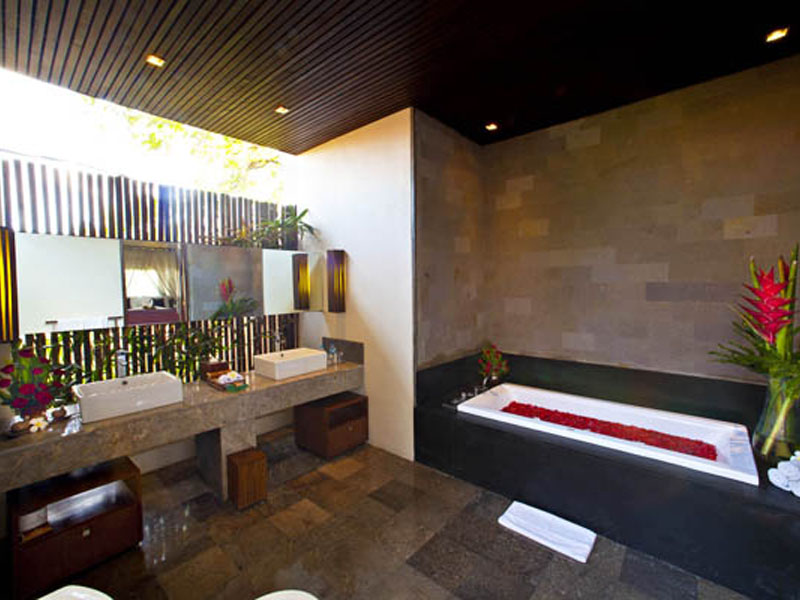 1-bedroom-jacuzzi-suite-08