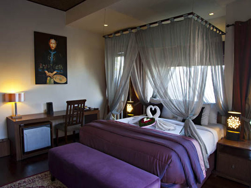 1-bedroom-jacuzzi-suite-09