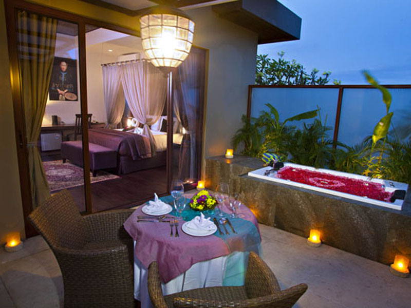 1-bedroom-jacuzzi-suite-12