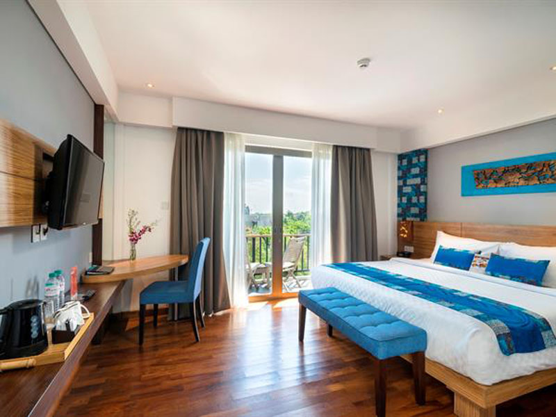 deluxe-room-paddy-view