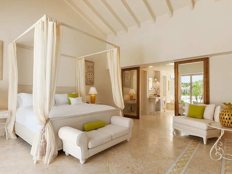 Luxury Pool Family Suites