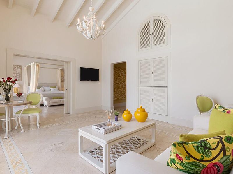 Luxury Pool Family Suites3