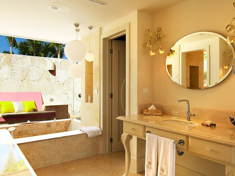 Luxury Pool Family Suites4