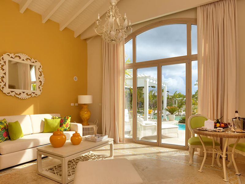 Luxury Pool One Bedroom Suites