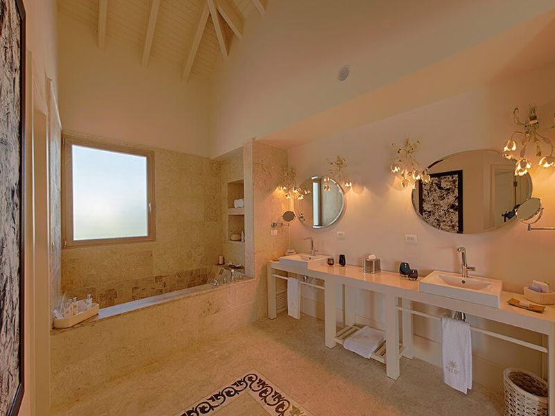 Three Bedroom Royale Villa12