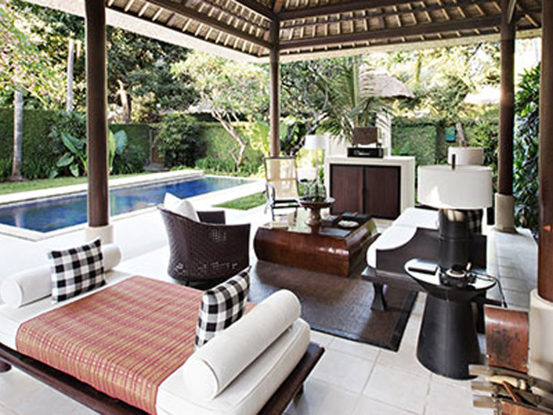 one-bedroom-living-room