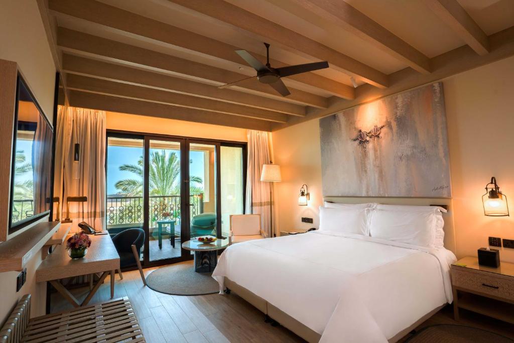 1 Bedroom Suite Resort View (2)