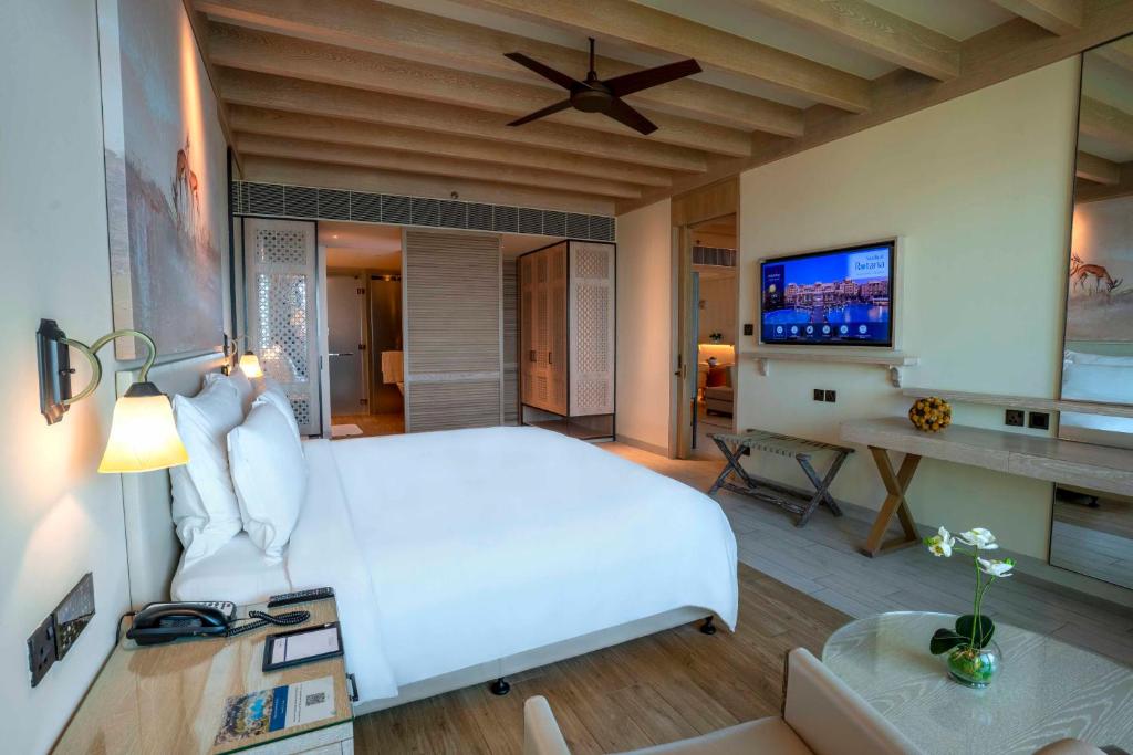 1 Bedroom Suite Sea View (4)