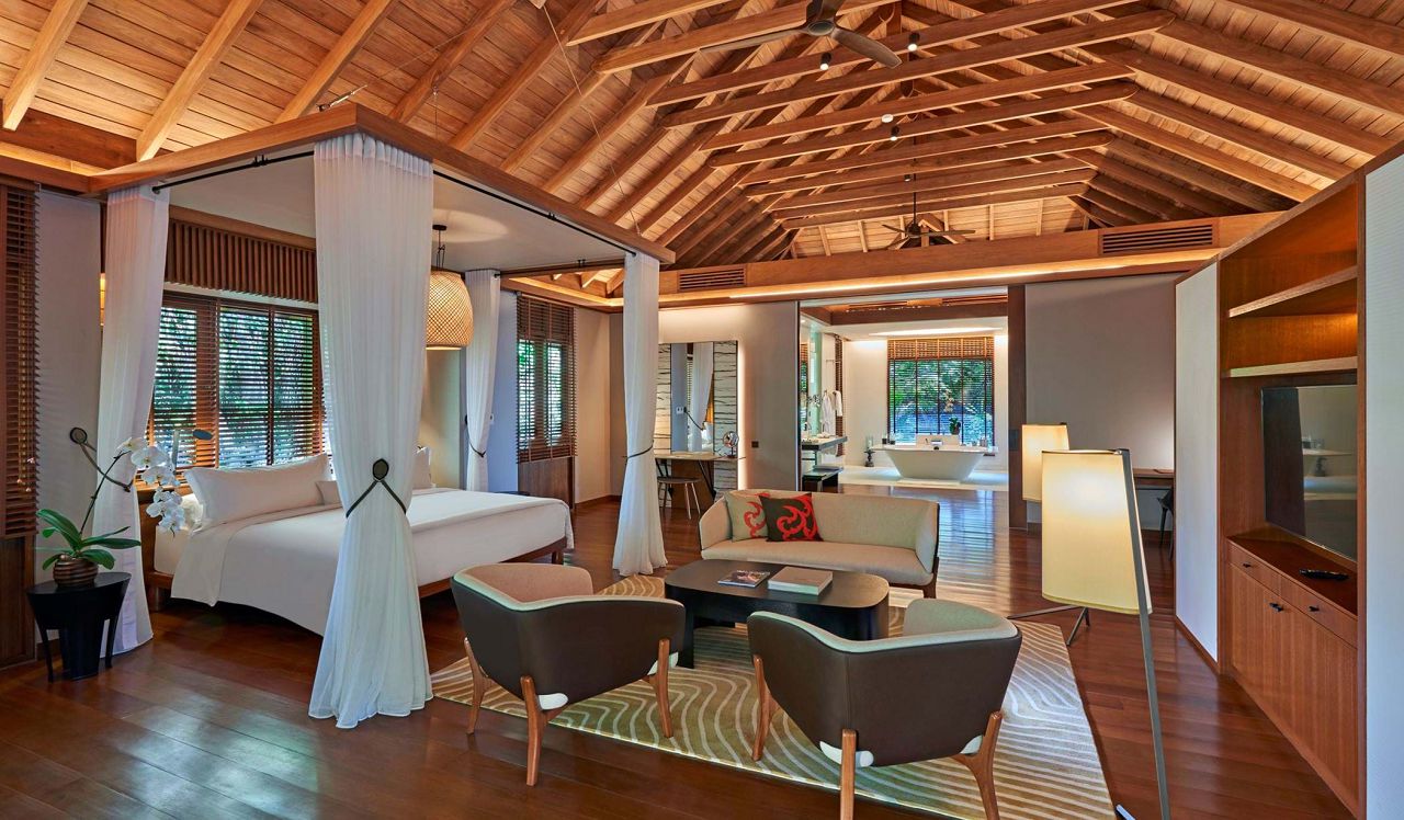 4_the-datai-langkawi-the-datai-estate-villa-meranti-master-bedroom