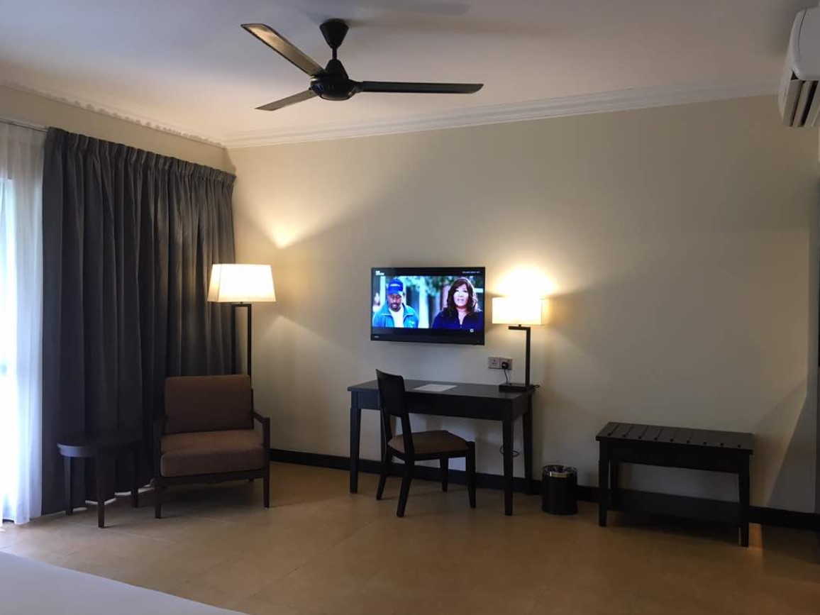Deluxe Room Beach Wing 6