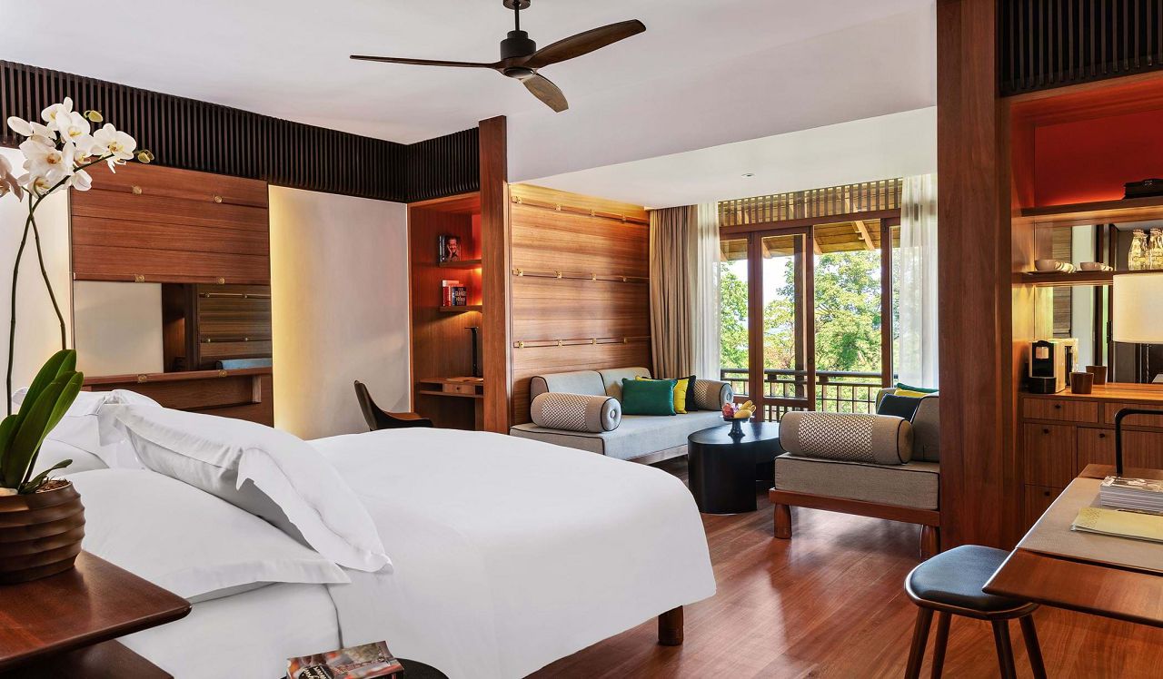 canopy-premium-bedroom
