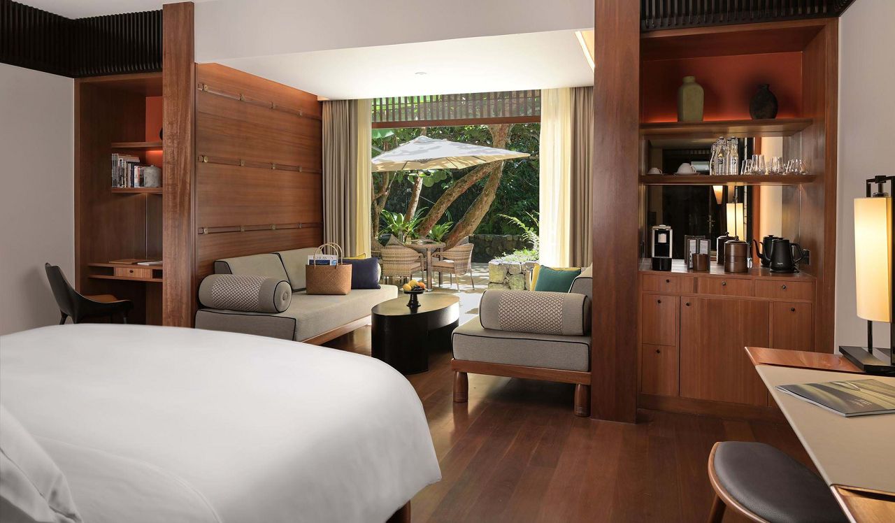 the-datai-langkawi-canopy-collection-canopy-garden-bedroom