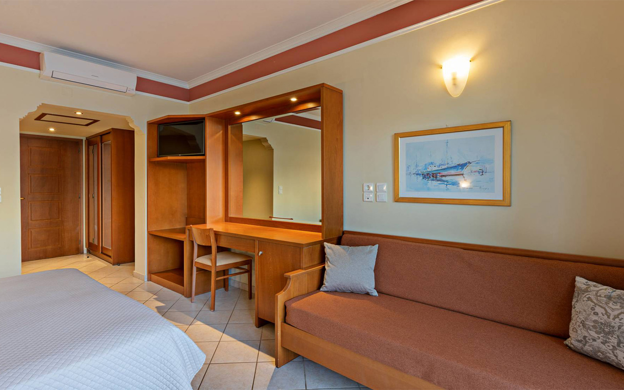 Double Room Private Pool_0001_Double Room Private Pool 4