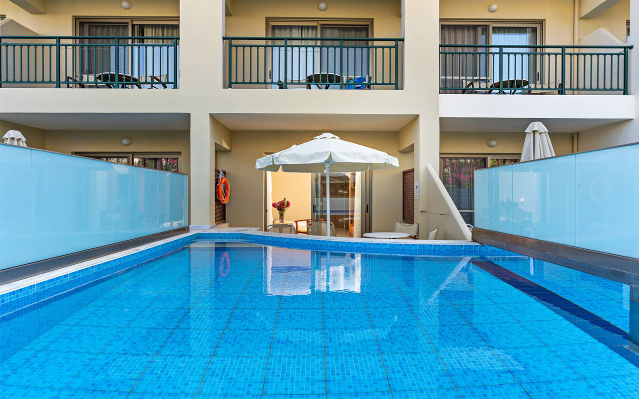 Double Room Private Pool_0005_Double Room Private Pool 6